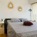 Nala Avec Terrasse, Parking Privatif, Piscine Dans , Wifi, Menage Compris *