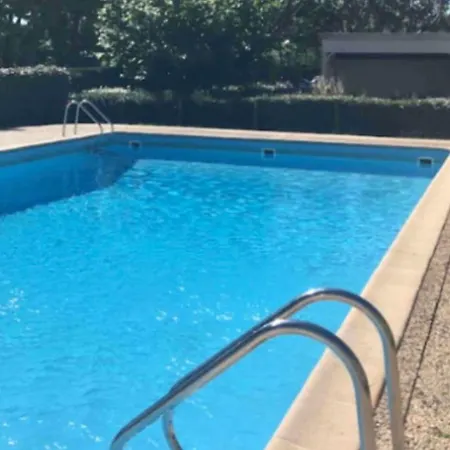 Du Port Avec Terrasse, Parking Privatif, Piscine Dans Résidence , Wifi, Ménage Compris Appartement