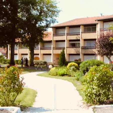 Du Port Avec Terrasse, Parking Privatif, Piscine Dans Résidence , Wifi, Ménage Compris Andernos-les-Bains