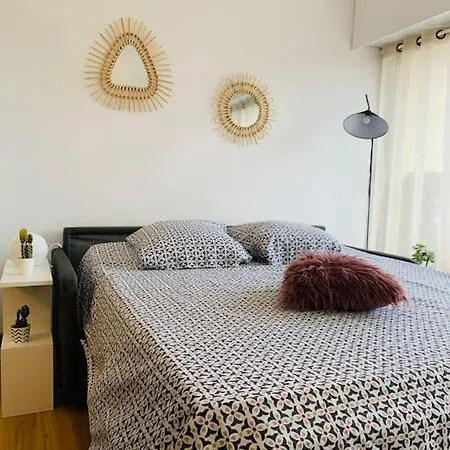 Nala Avec Terrasse, Parking Privatif, Piscine Dans , Wifi, Menage Compris *