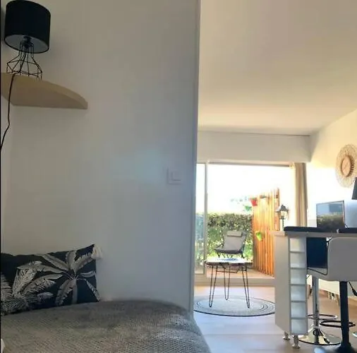 Nala Avec Terrasse, Parking Privatif, Piscine Dans , Wifi, Menage Compris Lejlighed *