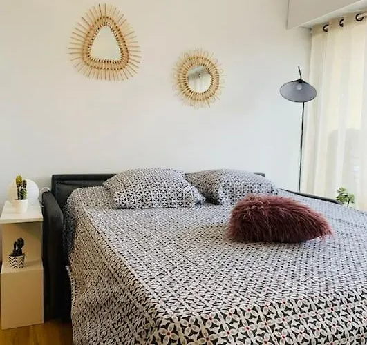 Nala Avec Terrasse, Parking Privatif, Piscine Dans , Wifi, Menage Compris *